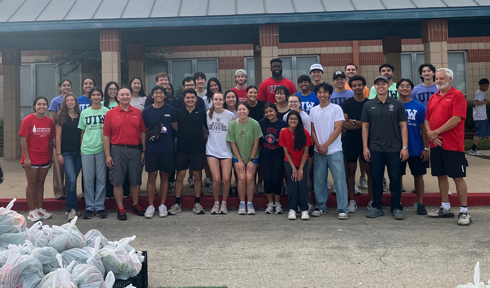 students pose for a photo at Southside ISD